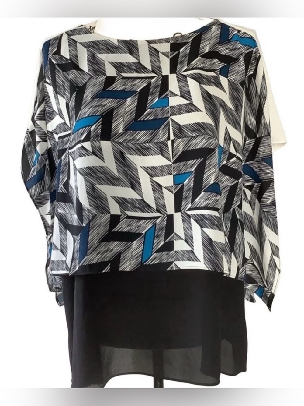 Abstract Geometric Blue-Accented Layered Women’s Top Alfani size 8 - Picture 4 of 7